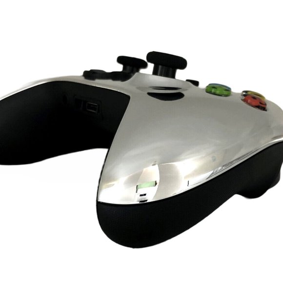 Custom Microsoft Xbox Series X / S Wireless Controller - Glossy Chrome Silver - Picture 4 of 6